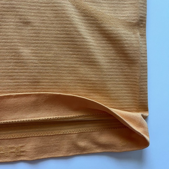 lululemon athletica Swiftly Tech Shirt Sleeve Shirt 2.0 Mango Dream -Size 8 - Picture 7 of 7